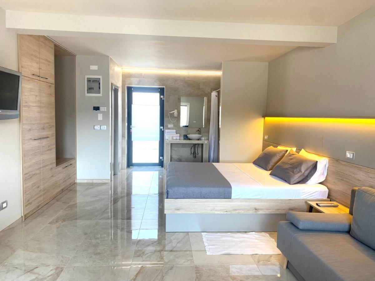 Rooms And Apartments Lisjak Koper Bagian luar foto